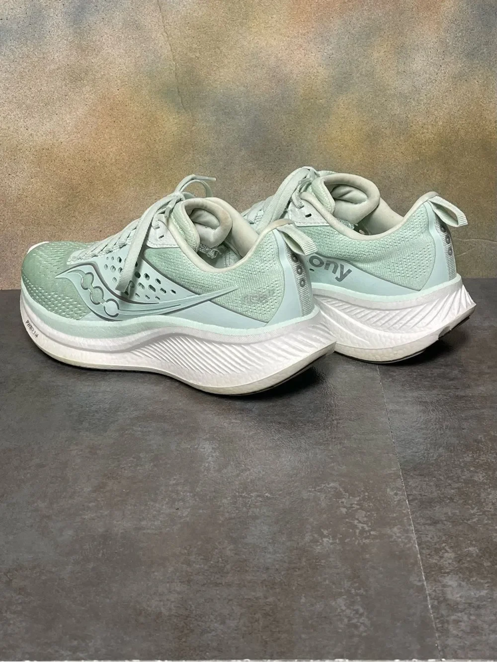 Saucony Ride 17 Women's Jade Green Running Shoes Size 7.5B